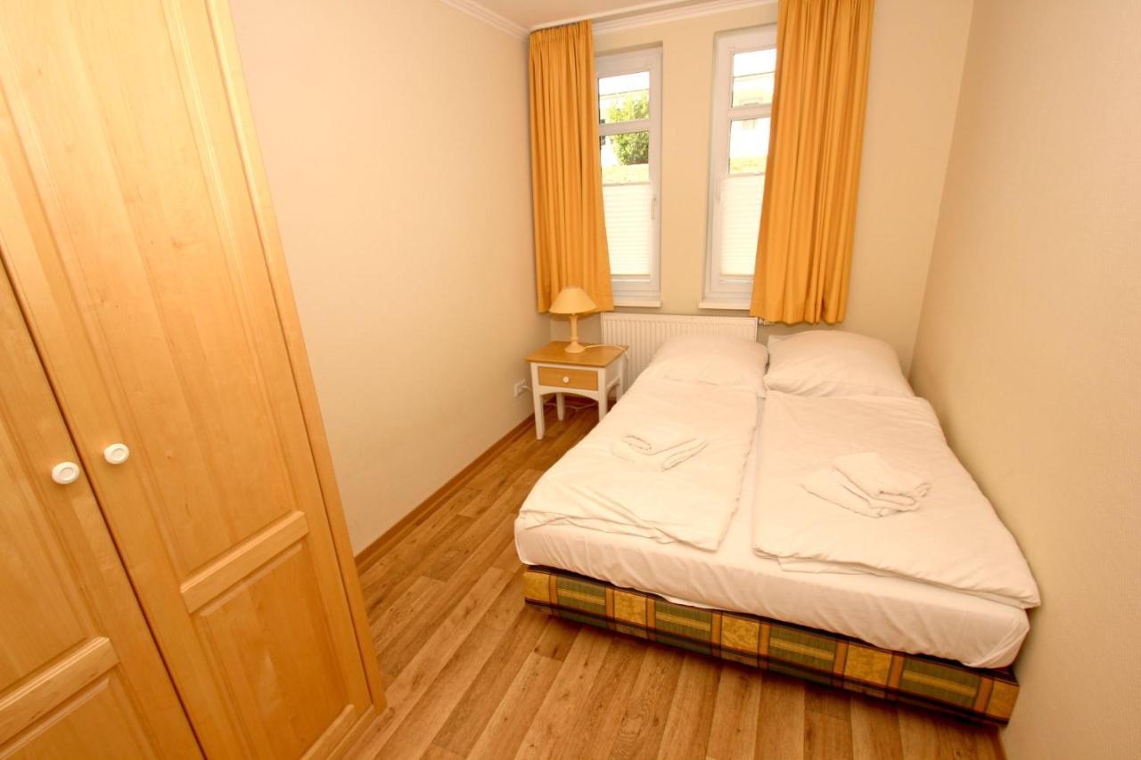 Mit Meerblick Und Balkon, Gratis Nutzung Vom Ahoi Erlebnisbad Und Sauna In Sellin - Meeresblick Fewo 35 Goehren  Zewnętrze zdjęcie